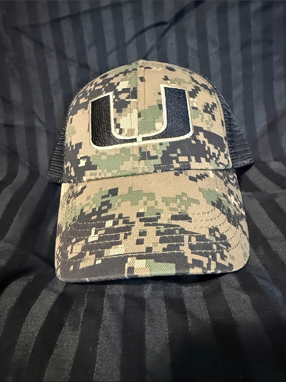 Unbranded Men's Camo Trucker Hat with Black U Patch
